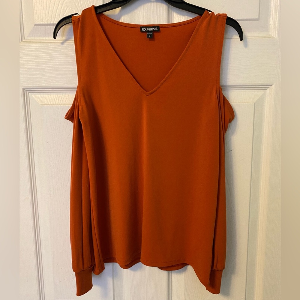 Women’s Express burnt orange blouse shoulder cut outs
